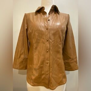 Elie Tahari Tan Brown Faux Leather Button Down 3/4 Sleeve Shirt Jacket Shacket